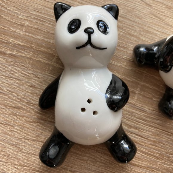 Panda Salt and Pepper Shakers - Picture 2 of 7